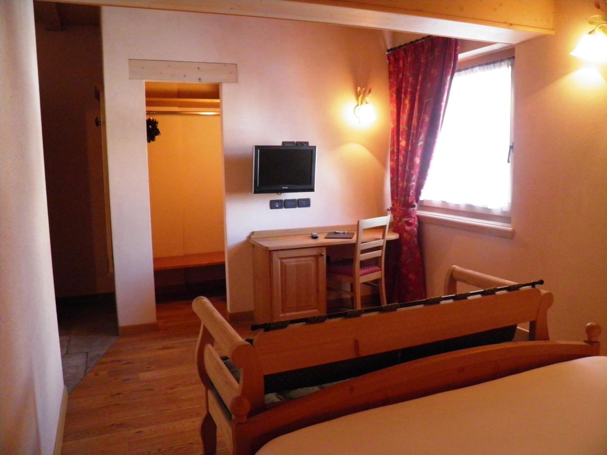 Hotel Pontiglia Livigno Bilik gambar