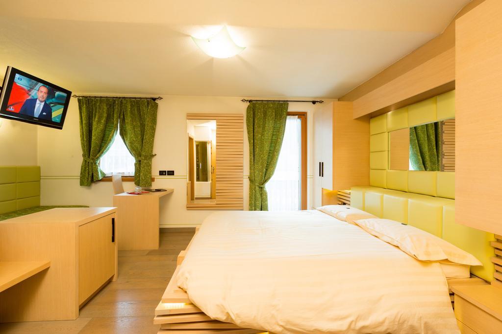 Hotel Pontiglia Livigno Luaran gambar