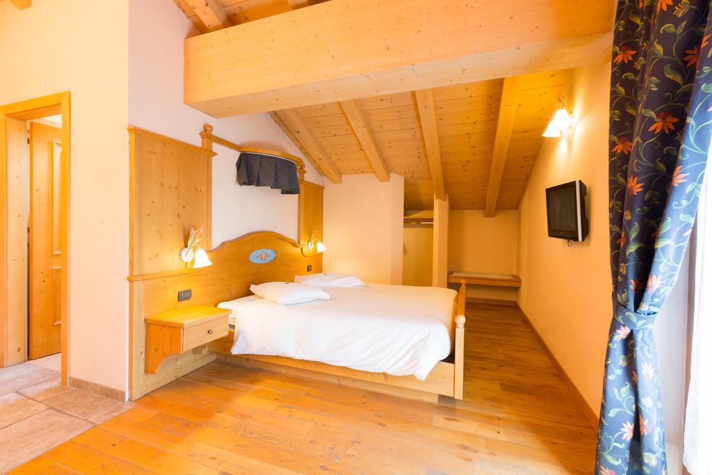 Hotel Pontiglia Livigno Luaran gambar