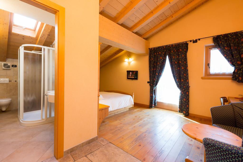 Hotel Pontiglia Livigno Luaran gambar